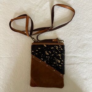 NWT VAAN & CO Black and Brown Leather Small Crossbody Bag